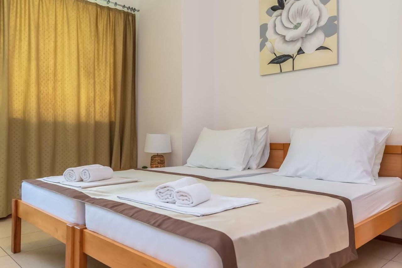 Motel Ljetni Raj 巴什卡沃达 外观 照片