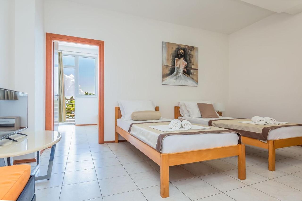 Motel Ljetni Raj 巴什卡沃达 外观 照片
